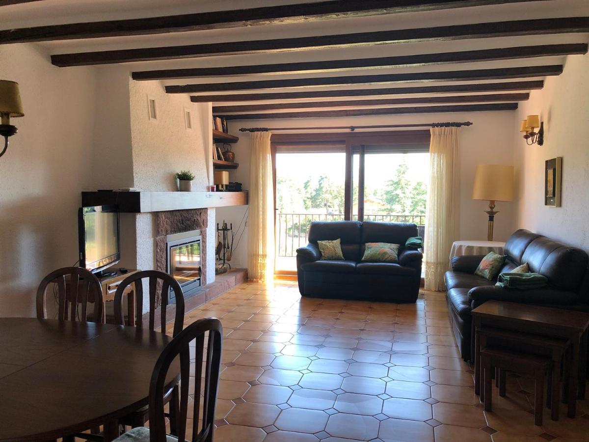 Eva & Travel - Triplex La Cavallada Прадес Екстер'єр фото